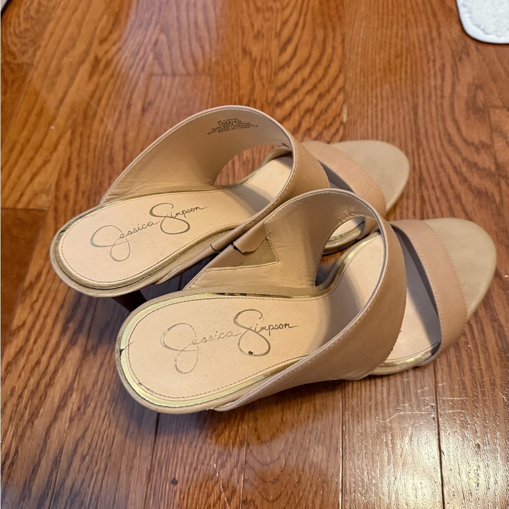 Jessica Simpson Heels - Picture 2 of 3